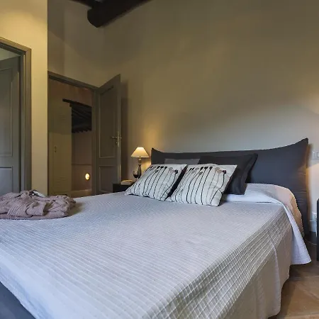 Splendid In With Swimming Pool * Preggio