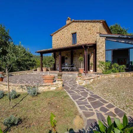 Splendid In With Swimming Pool Preggio